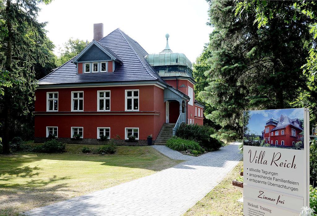 Gaestehaus Villa Reich Люббен Экстерьер фото